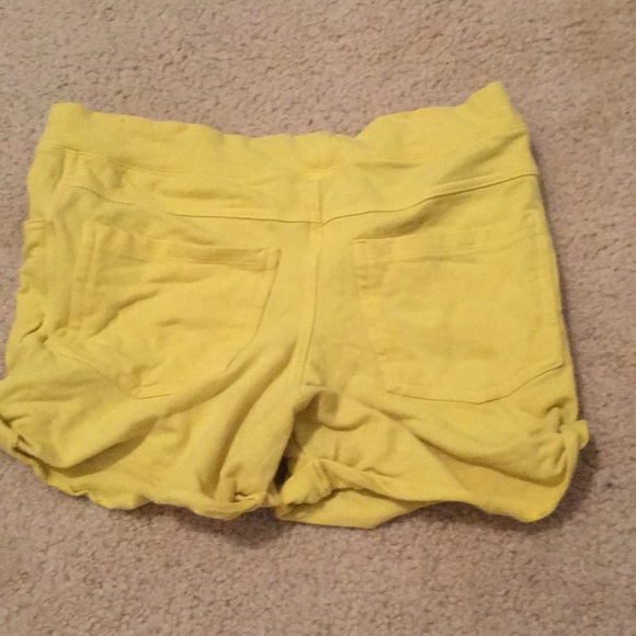 Yellow comfy short shorts! - Picture 2 of 3